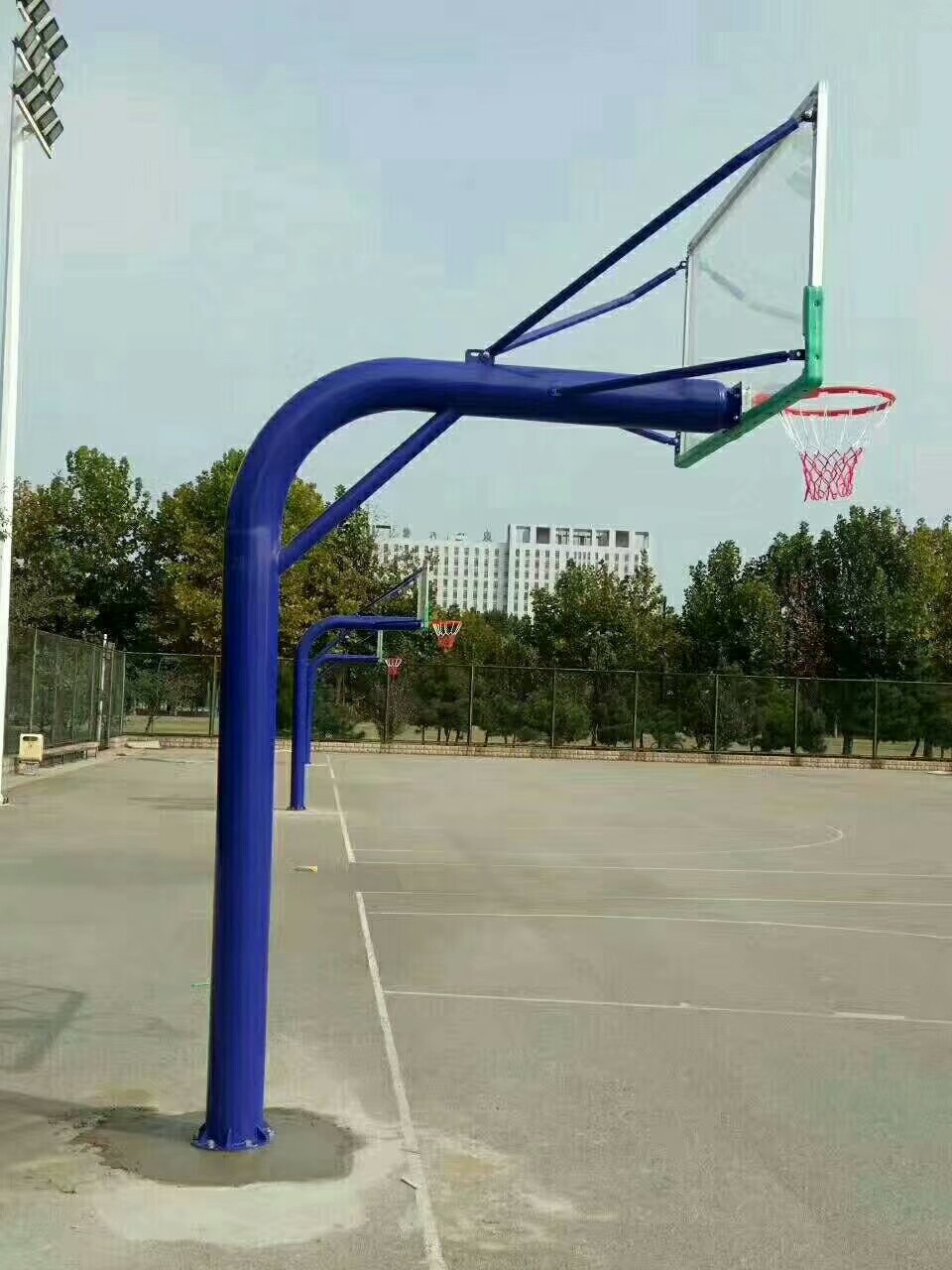 控卫如何通过视频学习提高技术水平_1